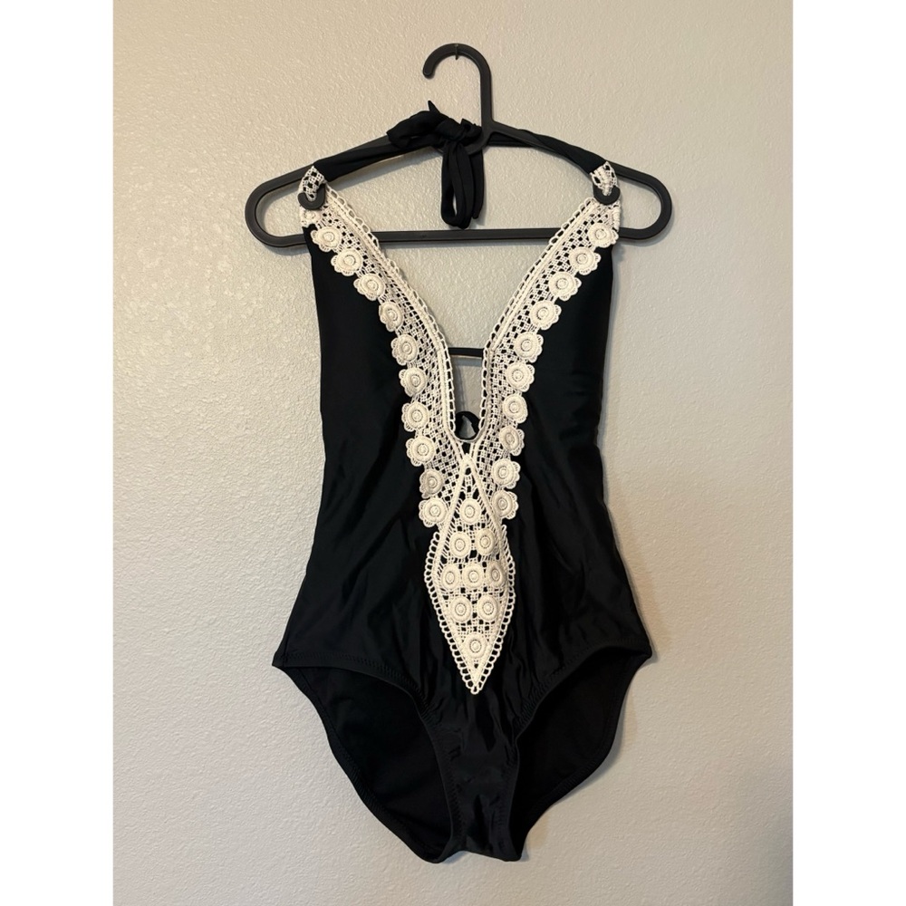 Kona Sol | NWOT Crochet Lace Trim Plunge Halter One Piece Swimsuit (Black/White)